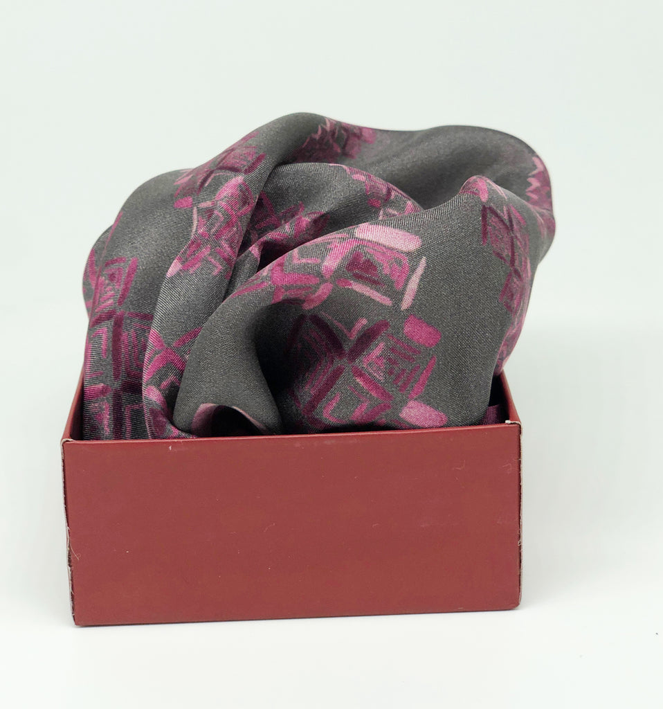 Grey And Rose Pink Colour Story Geometric Printed Pure Silk Pocket Square.
