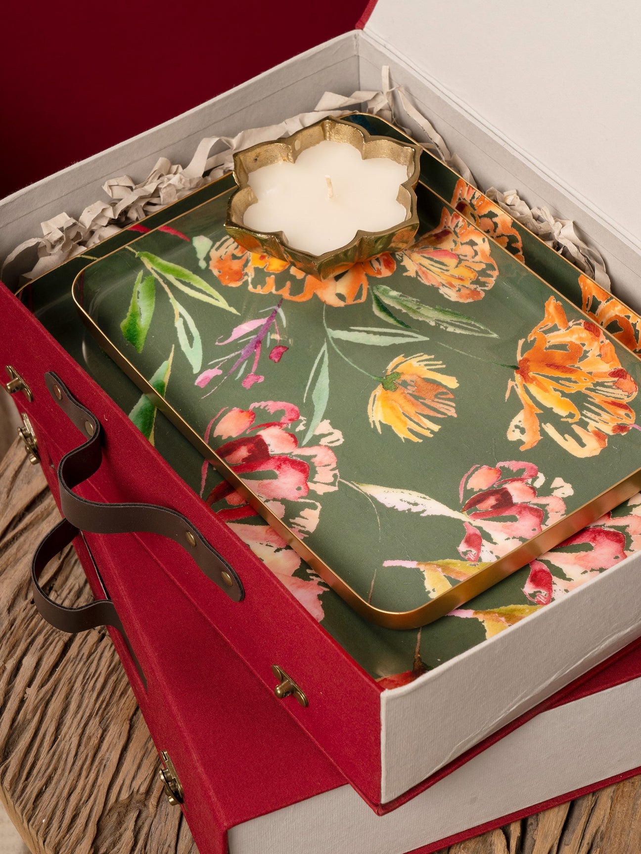 Buy Set of vVyom Trays and Candle Gift
