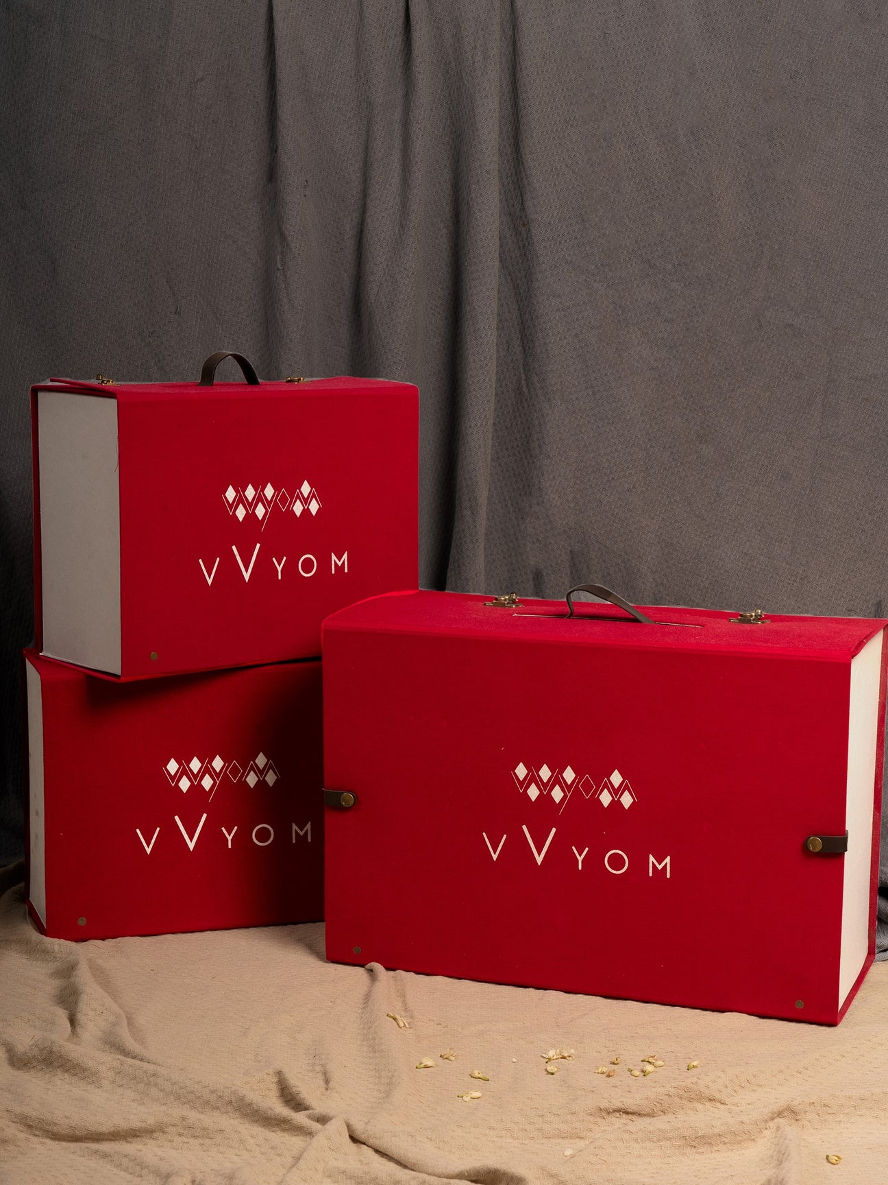 Buy LARGE LUXURY TRUNK BOX